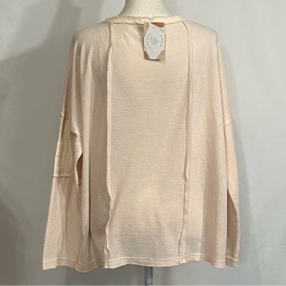 POL Textured Henley Pullover - Picture 2 of 6